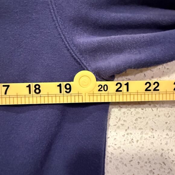 Yale University Crewneck Sweatshirt Navy Blue Collegiate Varsity Pullover M Y2K - Picture 4 of 5